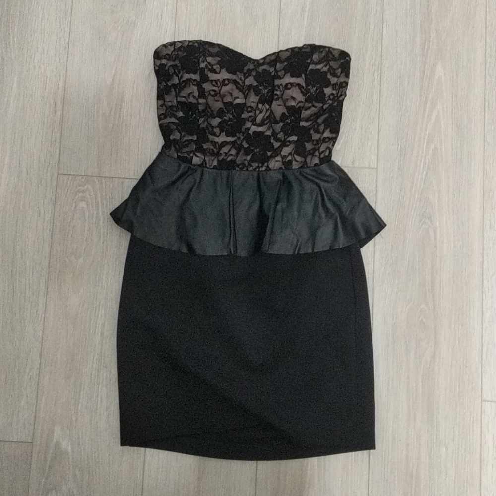 Strapless Foreign Exchange Dress